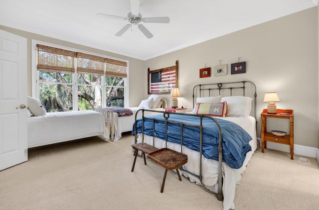 122 Sea Island Dr., Georgetown, SC 29440