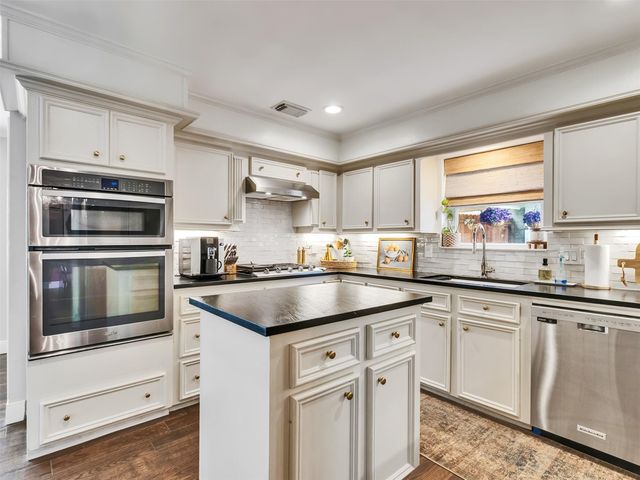 11910 Quail Creek Drive, Houston, TX 77070
