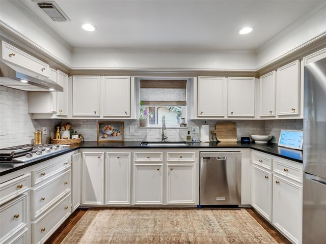 11910 Quail Creek Drive, Houston, TX 77070