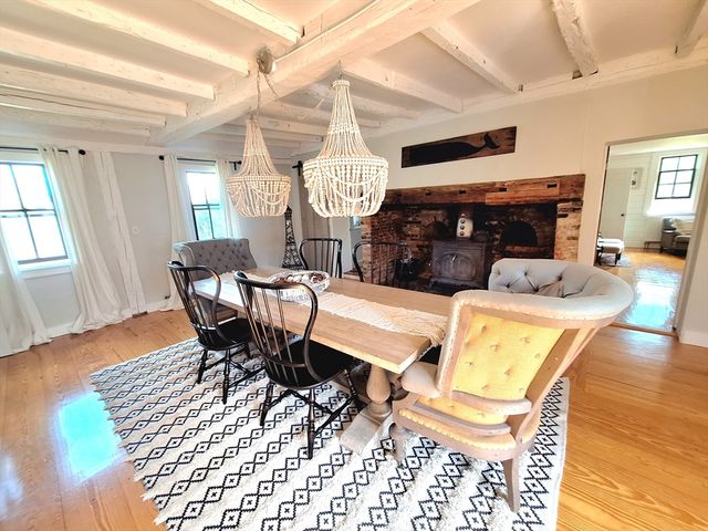 89 Choate St, Essex, MA 01929