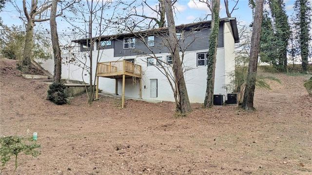 2851 Headland Drive, Atlanta, GA 30344