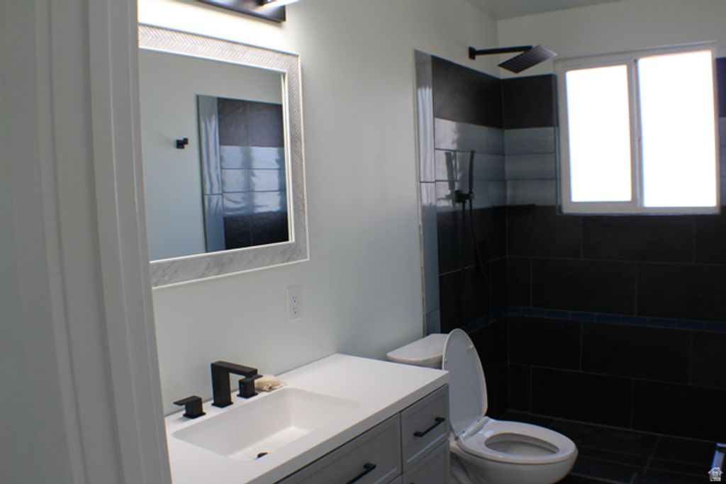 Image 10 of property listing at 3967 S 6865 W, West Valley City, UT 84128