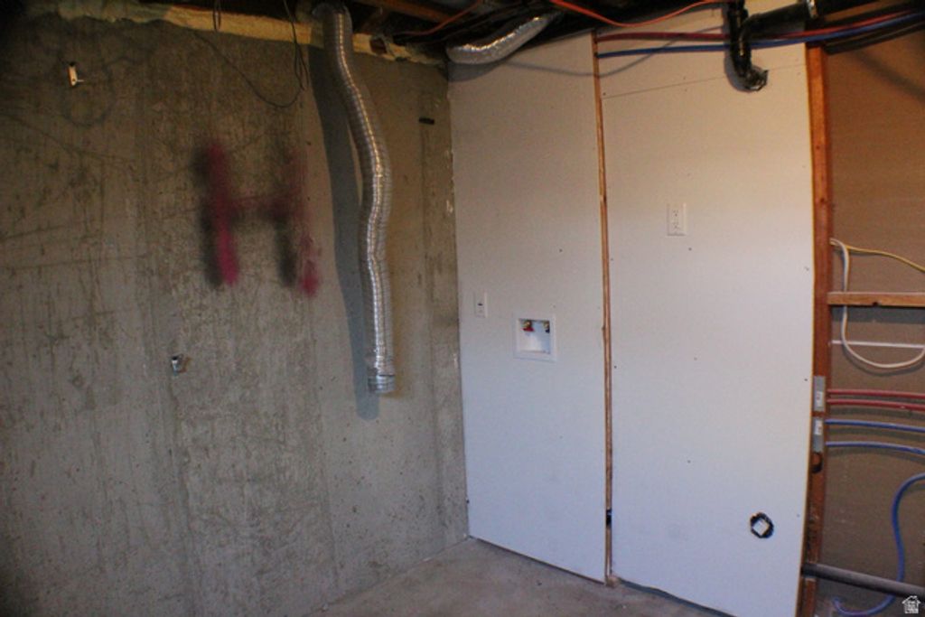 Image 24 of property listing at 3967 S 6865 W, West Valley City, UT 84128