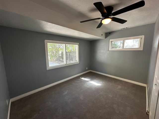 4104 E Ashlan Avenue, Fresno, CA 93726