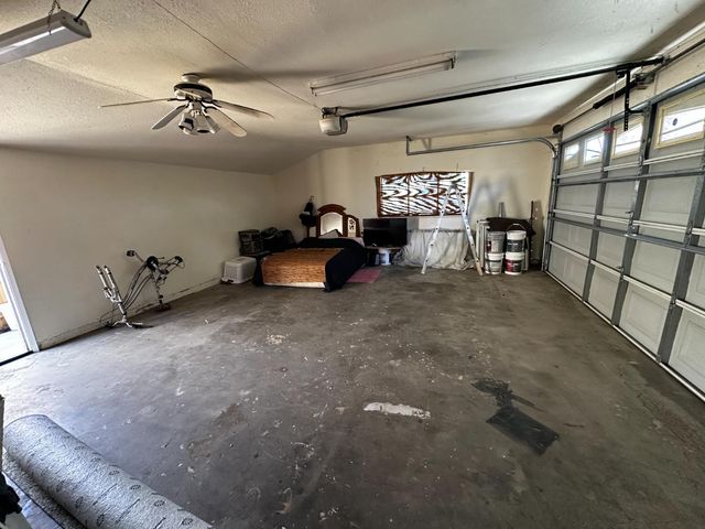 4104 E Ashlan Avenue, Fresno, CA 93726