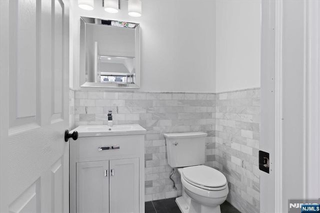 1463 Barnhardt Lane, Rahway, NJ 07065