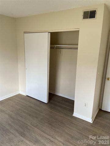 10921 Harrowfield Road, Charlotte, NC 28226
