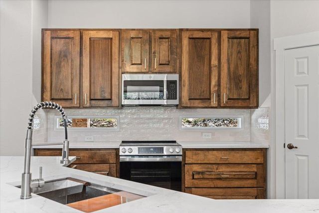 241 Pleasant Valley RD, Wimberley, TX 78676