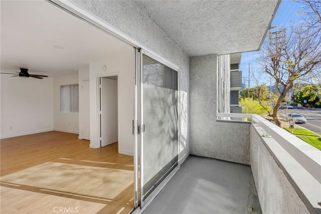4406 Cahuenga Boulevard 109, Toluca Lake, CA 91602