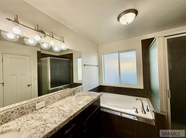 5138 Brylee Way, Iona, ID 83427