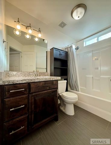 5138 Brylee Way, Iona, ID 83427