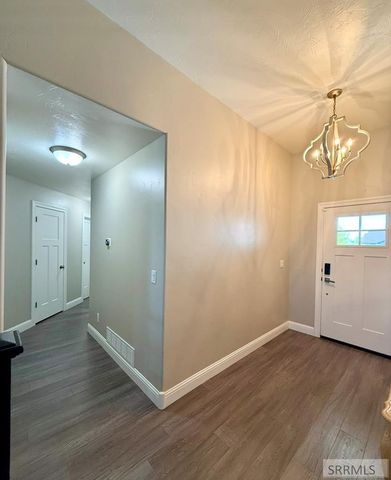 5138 Brylee Way, Iona, ID 83427