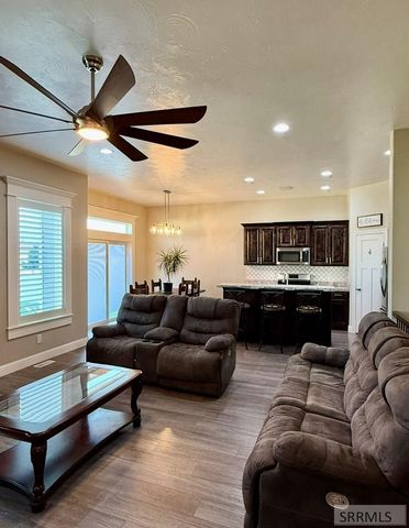 5138 Brylee Way, Iona, ID 83427