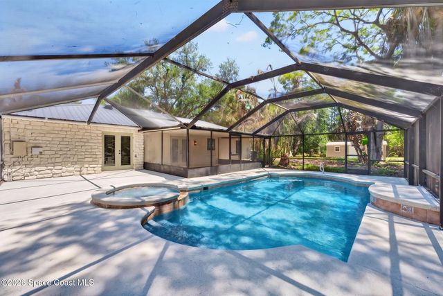 713 Gibbons Road SW, Palm Bay, FL 32908