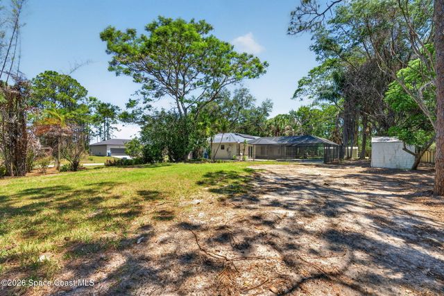 713 Gibbons Road SW, Palm Bay, FL 32908