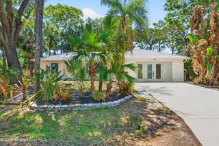 713 Gibbons Road SW, Palm Bay, FL 32908