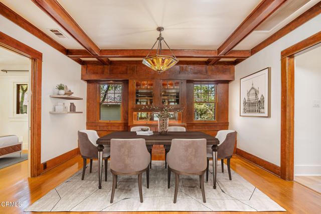 847 S Los Robles Avenue, Pasadena, CA 91106