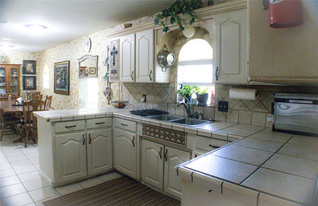 608 Field Street, Colleyville, TX 76034