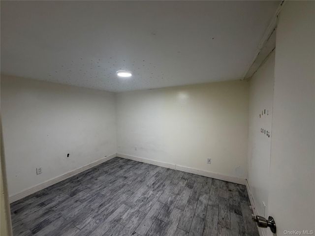 18 Alexander Avenue, Hicksville, NY 11801
