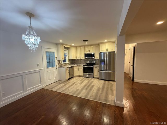 18 Alexander Avenue, Hicksville, NY 11801