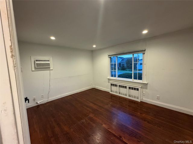 18 Alexander Avenue, Hicksville, NY 11801