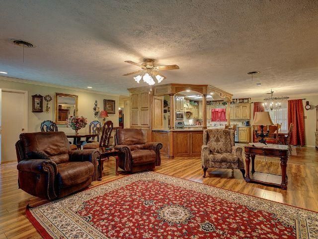 903 Whippoorwill, Atlanta, TX 75551