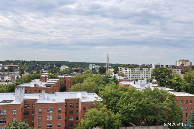 44 Strawberry Hill Avenue 8K, Stamford, CT 06902