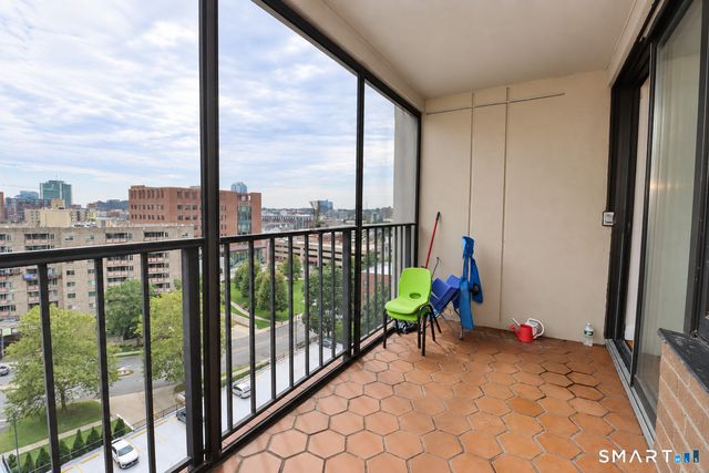 44 Strawberry Hill Avenue 8K, Stamford, CT 06902