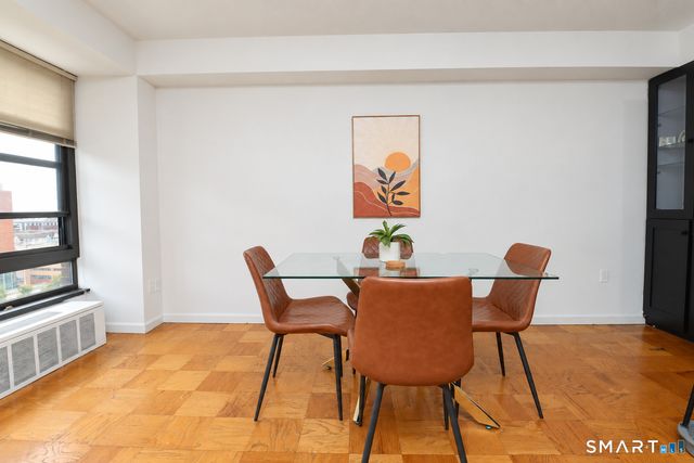 44 Strawberry Hill Avenue 8K, Stamford, CT 06902