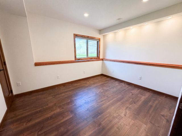 3072 Nottingham Road S, Saint Cloud, MN 56301
