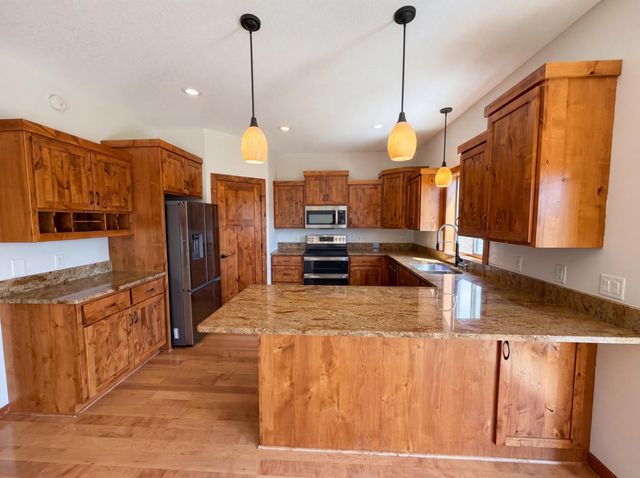 3072 Nottingham Road S, Saint Cloud, MN 56301