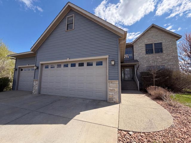 3072 Nottingham Road S, Saint Cloud, MN 56301