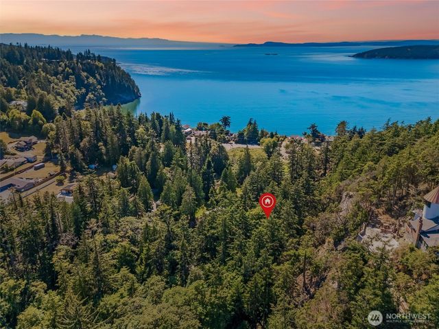 4333 Wildwood Lane, Anacortes, WA 98221