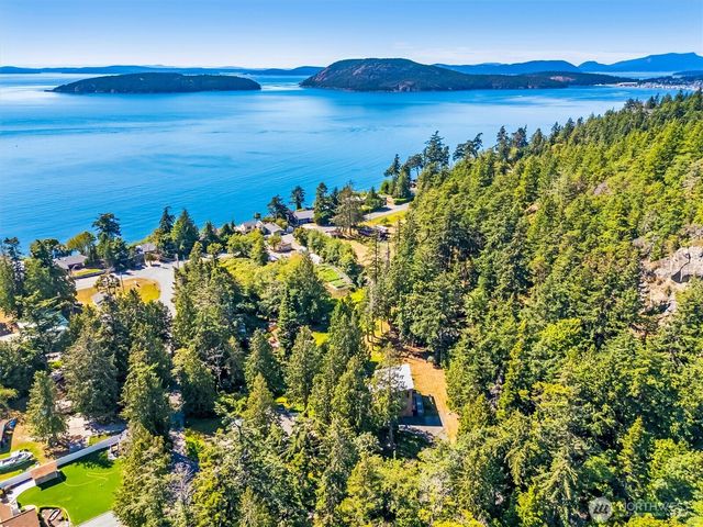 4333 Wildwood Lane, Anacortes, WA 98221
