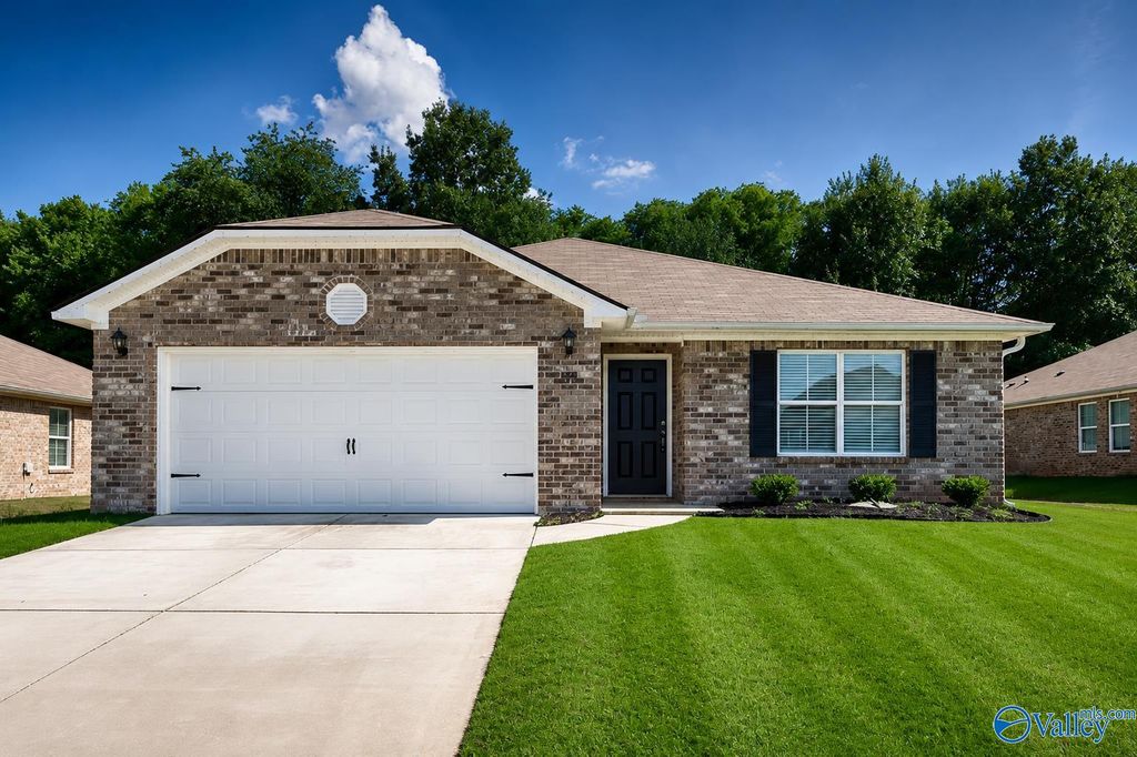 104 Jerrie Lynn Boulevard, Meridianville, AL 35759