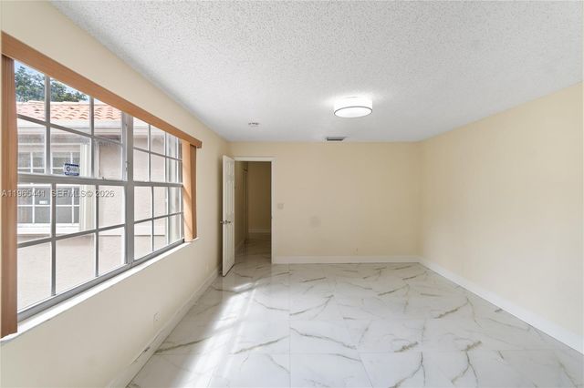 11009 Mainsail Dr 11009, Cooper City, FL 33026