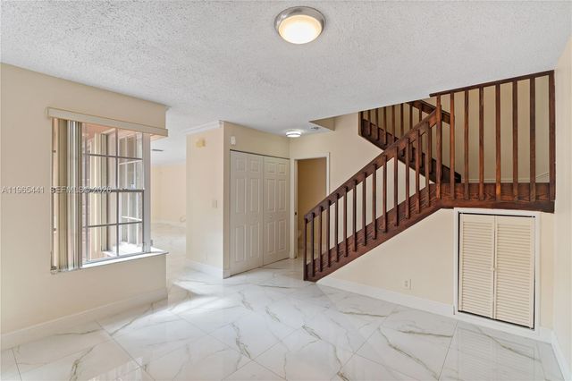 11009 Mainsail Dr 11009, Cooper City, FL 33026