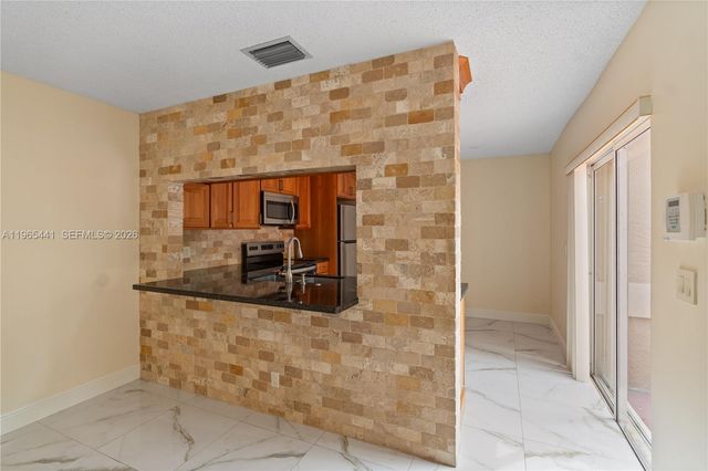 11009 Mainsail Dr 11009, Cooper City, FL 33026