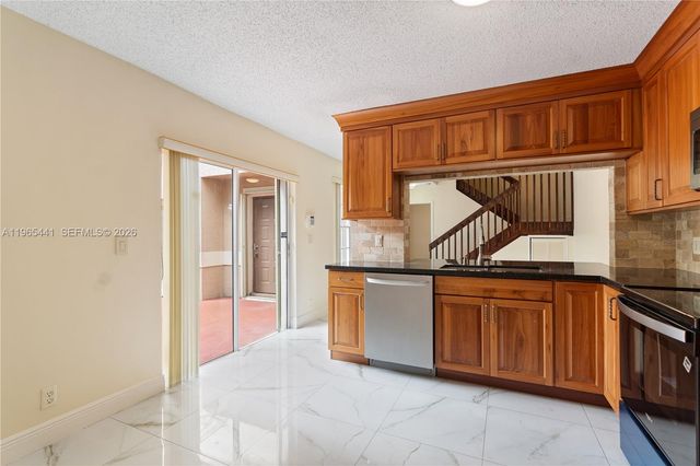 11009 Mainsail Dr 11009, Cooper City, FL 33026