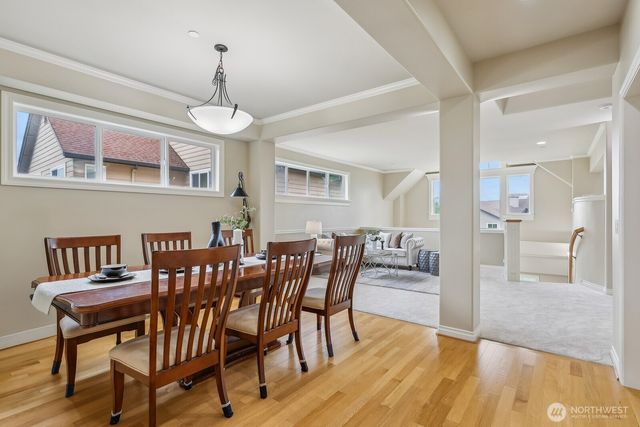 721 Lingering Pine Drive NW, Issaquah, WA 98027