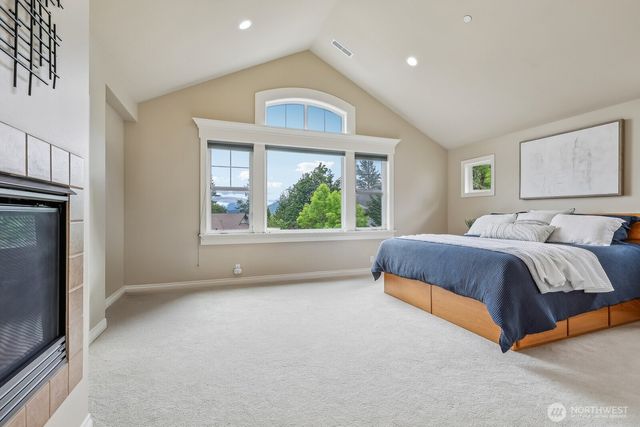 721 Lingering Pine Drive NW, Issaquah, WA 98027