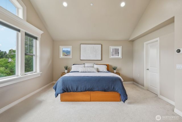 721 Lingering Pine Drive NW, Issaquah, WA 98027