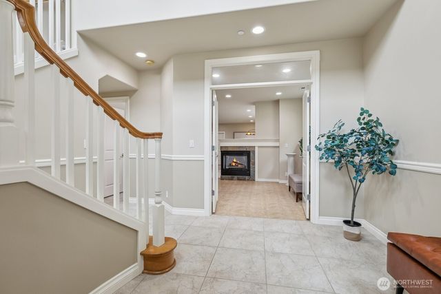 721 Lingering Pine Drive NW, Issaquah, WA 98027