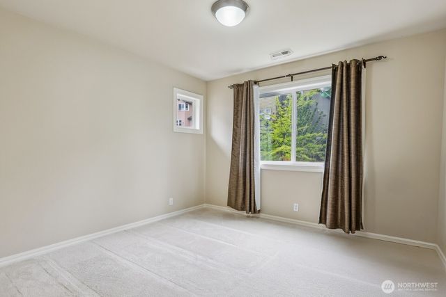 721 Lingering Pine Drive NW, Issaquah, WA 98027