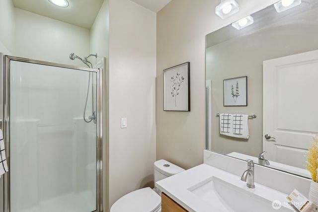 721 Lingering Pine Drive NW, Issaquah, WA 98027