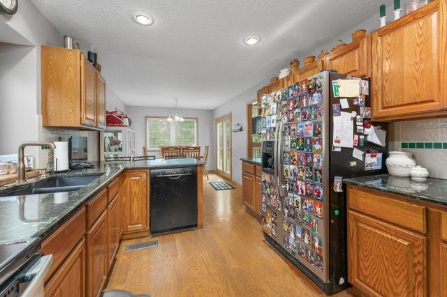 12101 E Moonglow Ave, Derby, KS 67037