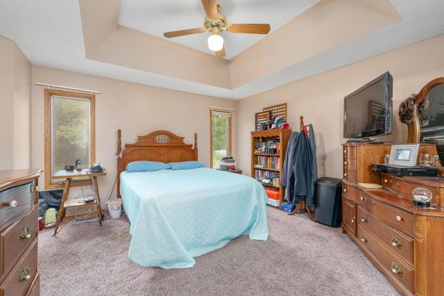 12101 E Moonglow Ave, Derby, KS 67037