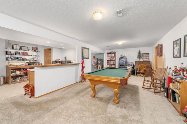 12101 E Moonglow Ave, Derby, KS 67037