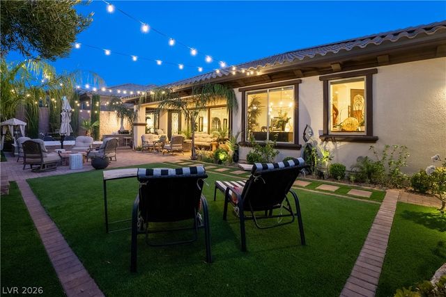 2412 Chateau Napoleon Drive, Henderson, NV 89044