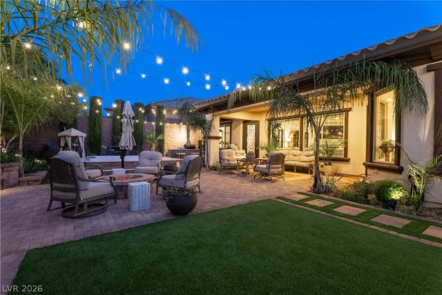 2412 Chateau Napoleon Drive, Henderson, NV 89044